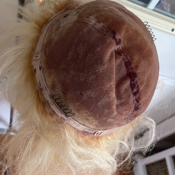 Blonde and Peach Ombré Wig - Picture 10 of 14